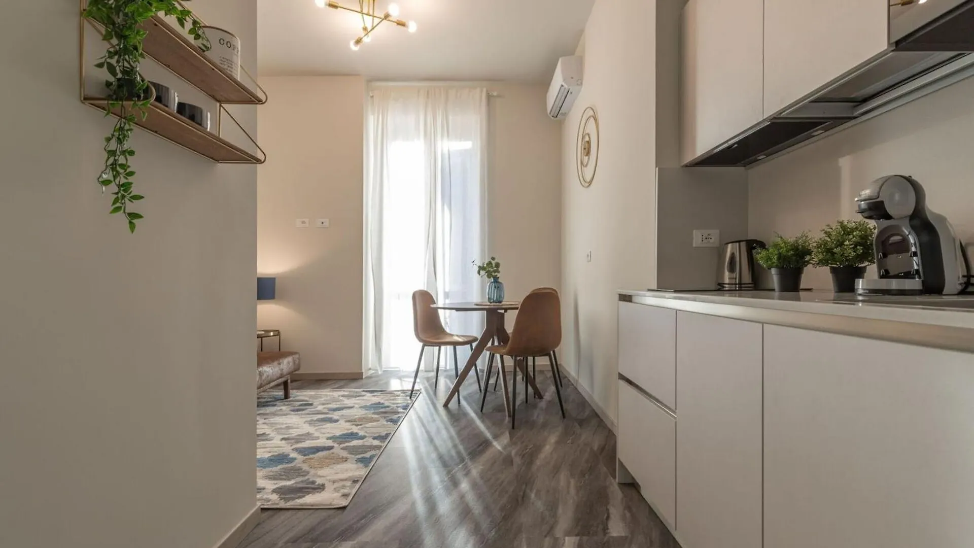 Apartment Italian Experience-Suite Leonardo Da Vinci Pavia Italy