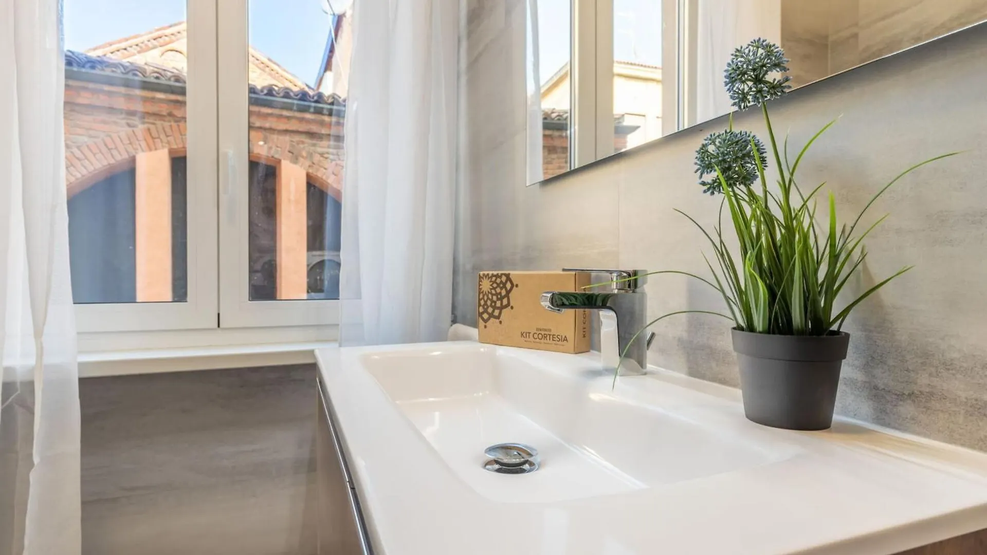Italian Experience-Suite Leonardo Da Vinci Pavia Italy