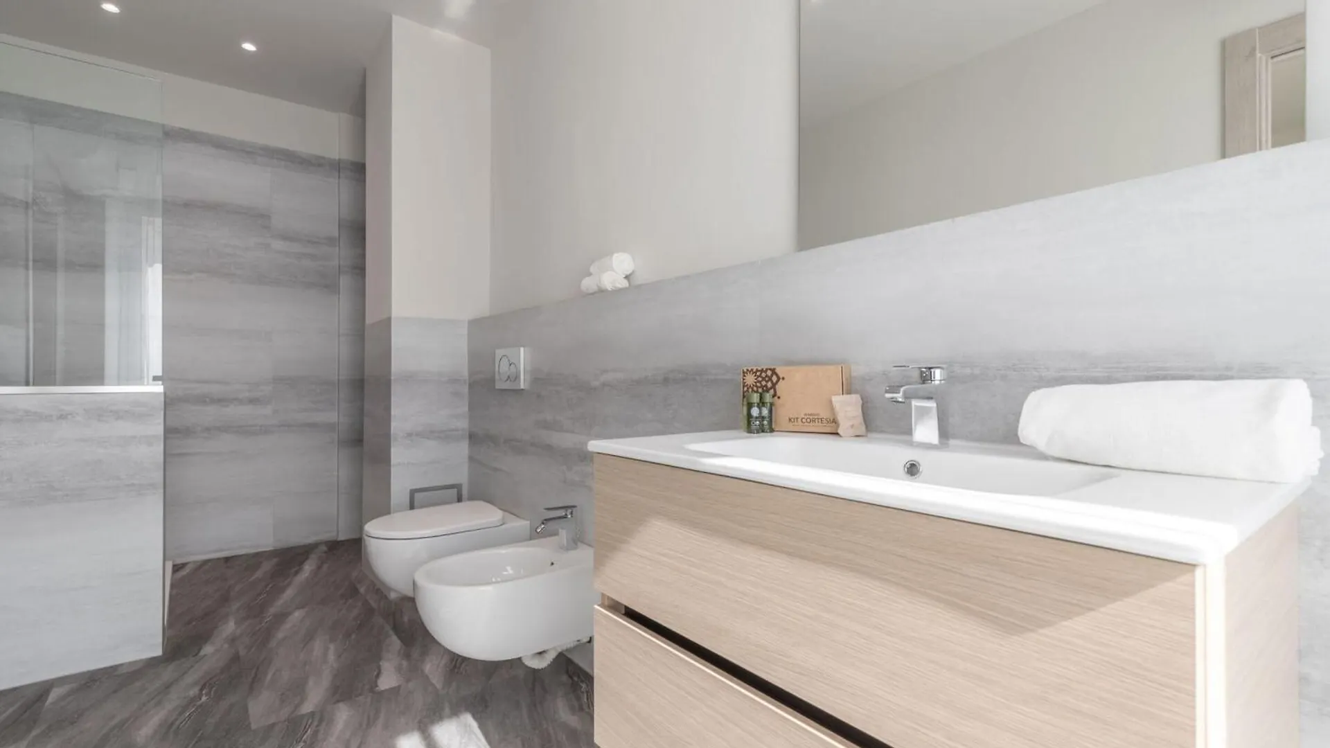 Italian Experience-Suite Leonardo Da Vinci Pavia Apartment