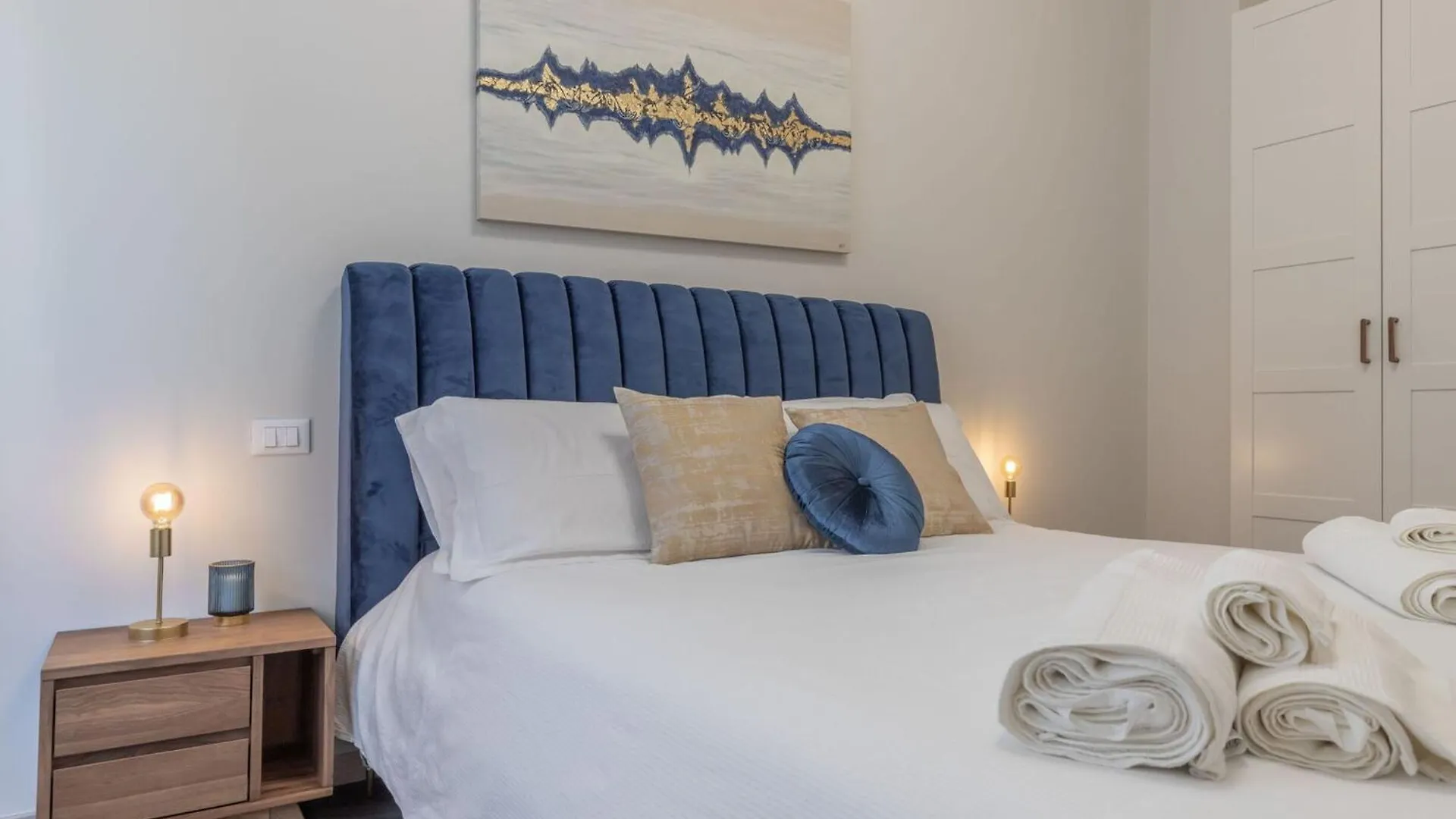 Italian Experience-Suite Leonardo Da Vinci Pavia Italy